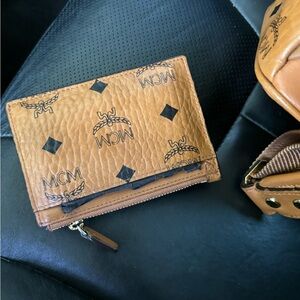 Man bag and matching wallet